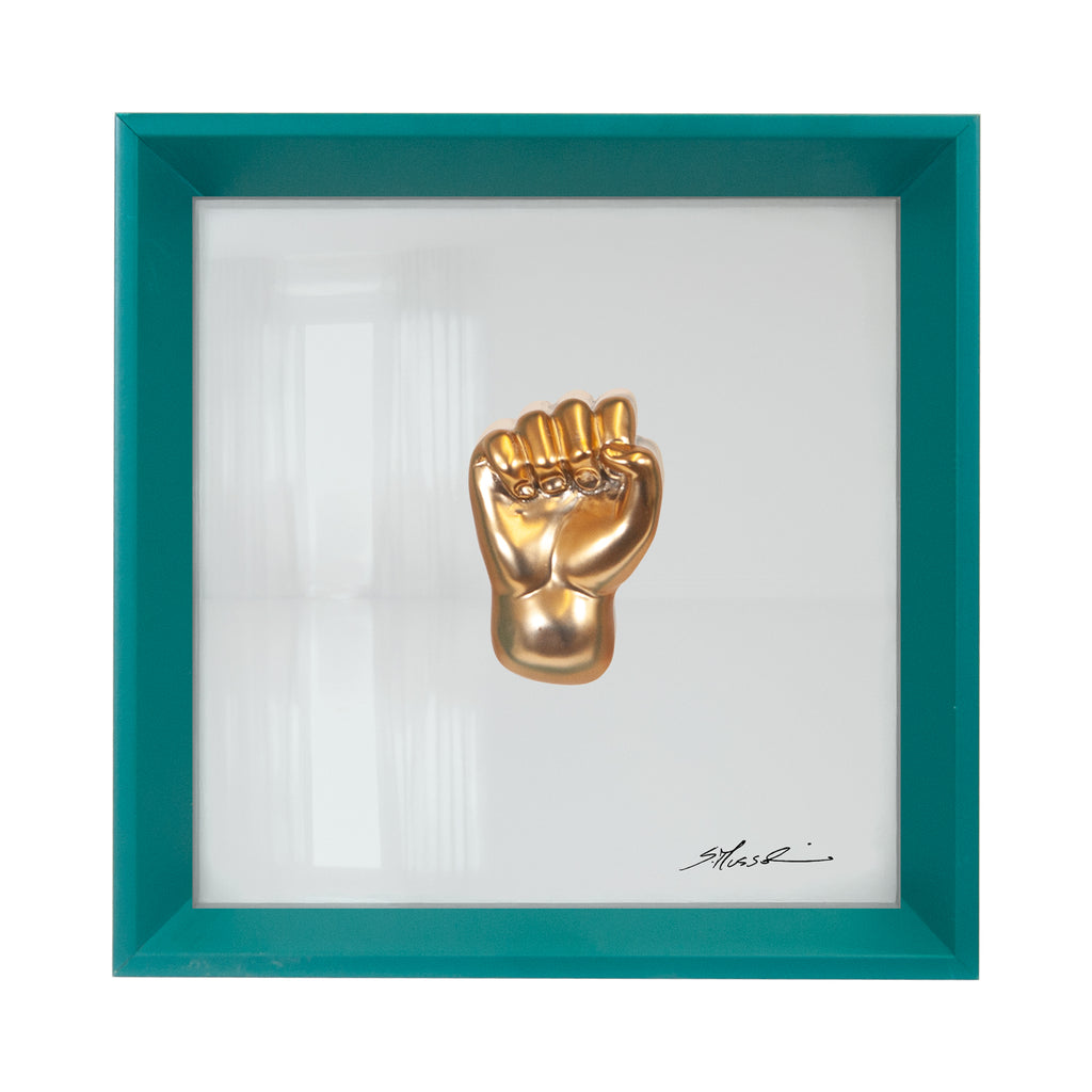 'A carocchia - il linguaggio delle mani con scultura in resina oro cromato su quadro fondo in vetro e cornice turchese