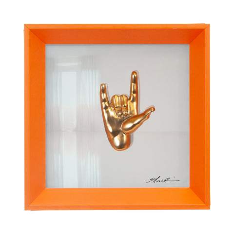 Rock 'n roll - il linguaggio delle mani con scultura in resina oro cromato su quadro fondo in vetro e cornice arancione