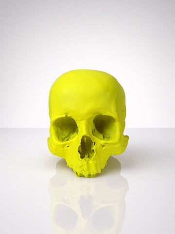 'E capuzzelle, il Culto delle Anime Pezzentelle - Teschi scultura in resina giallo fluo da 14cm