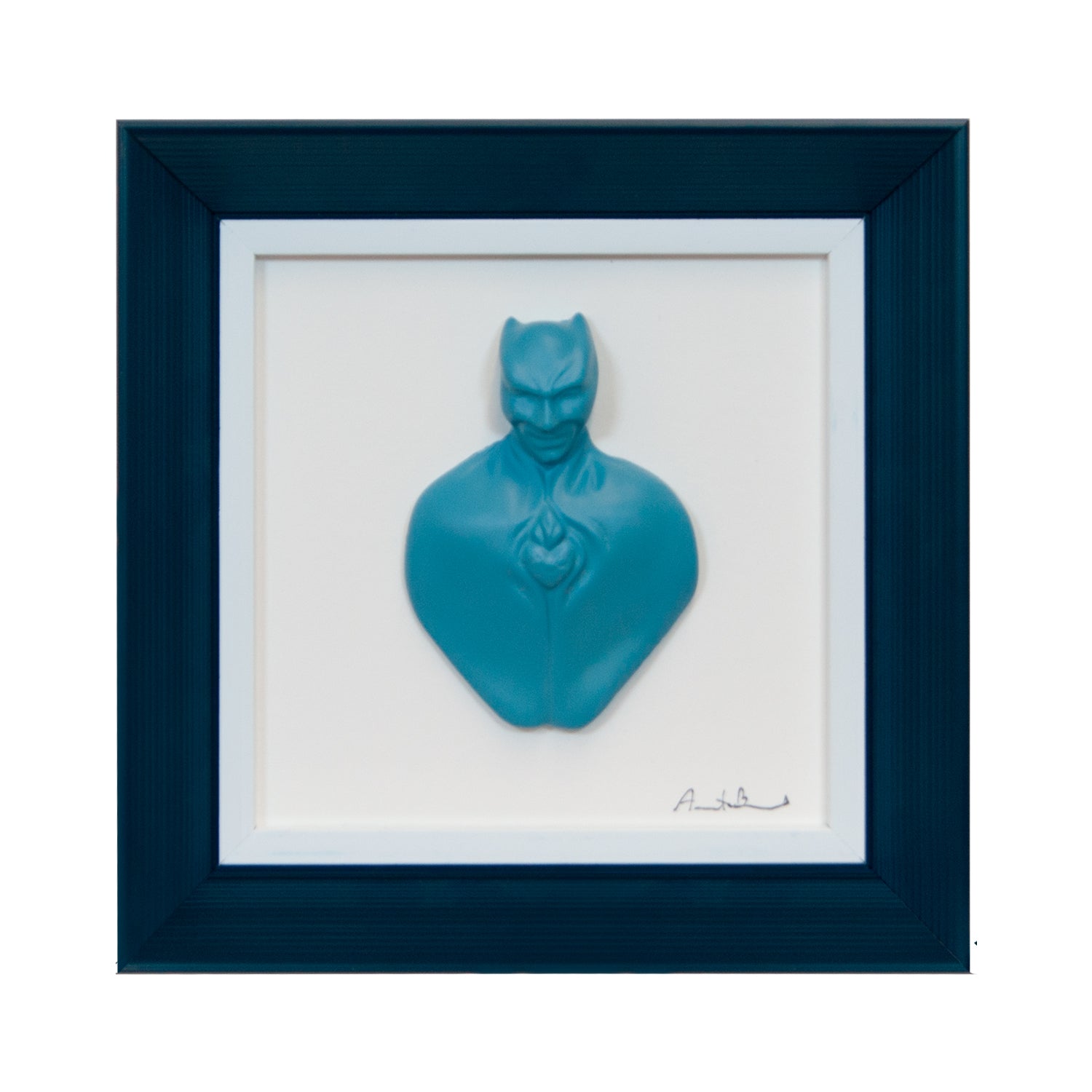 Man in color-scultura in resina opaca azzurra con cornice blu scuro in quadro fondo bianco
