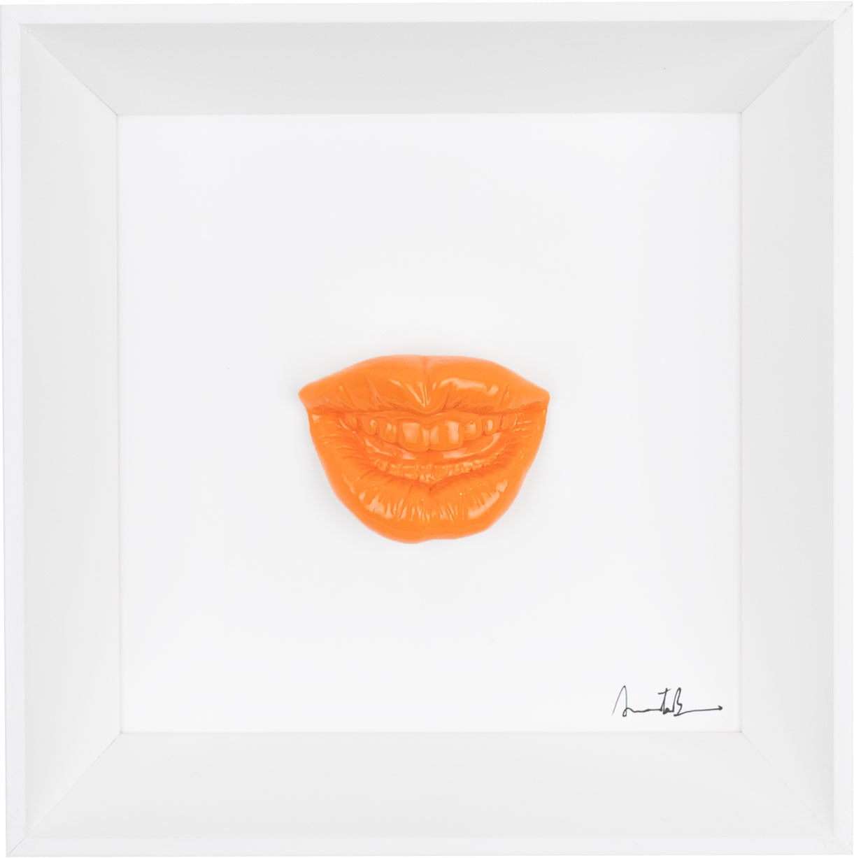 ‘A resata - scultura in resina colorata lucida su quadro fondo bianco (vers. 19x19)