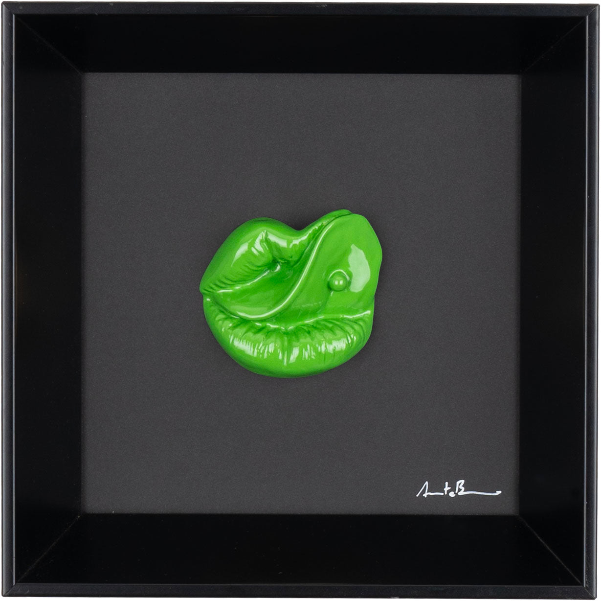 Sott’ e ‘ncoppa - scultura in resina colorata lucida su quadro fondo nero (vers. 19x19)