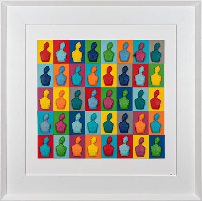 The new San Gennaro - resin sculptures on colored cards in a white background (version 100x100)