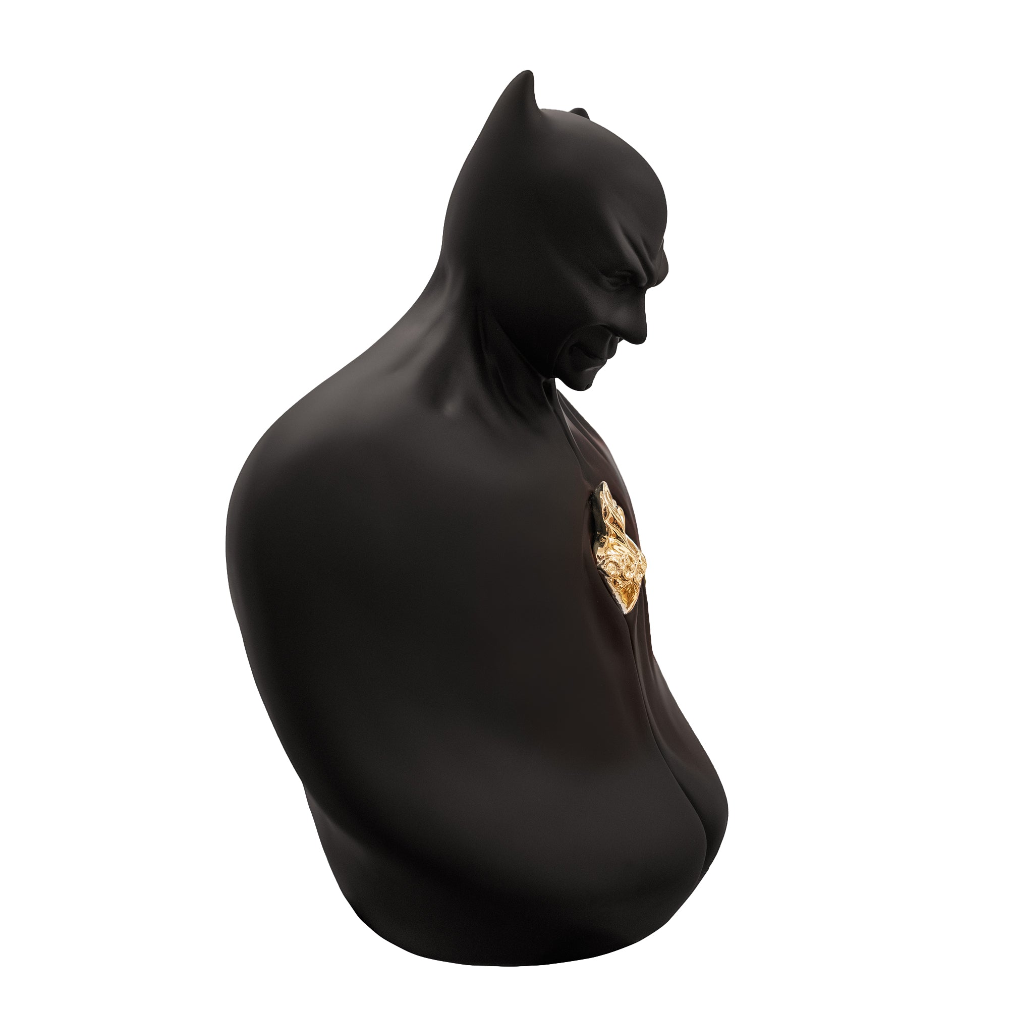 Man in black - scultura in resina opaca nera con cuore in resina cromata oro (vers.40x25 cm)