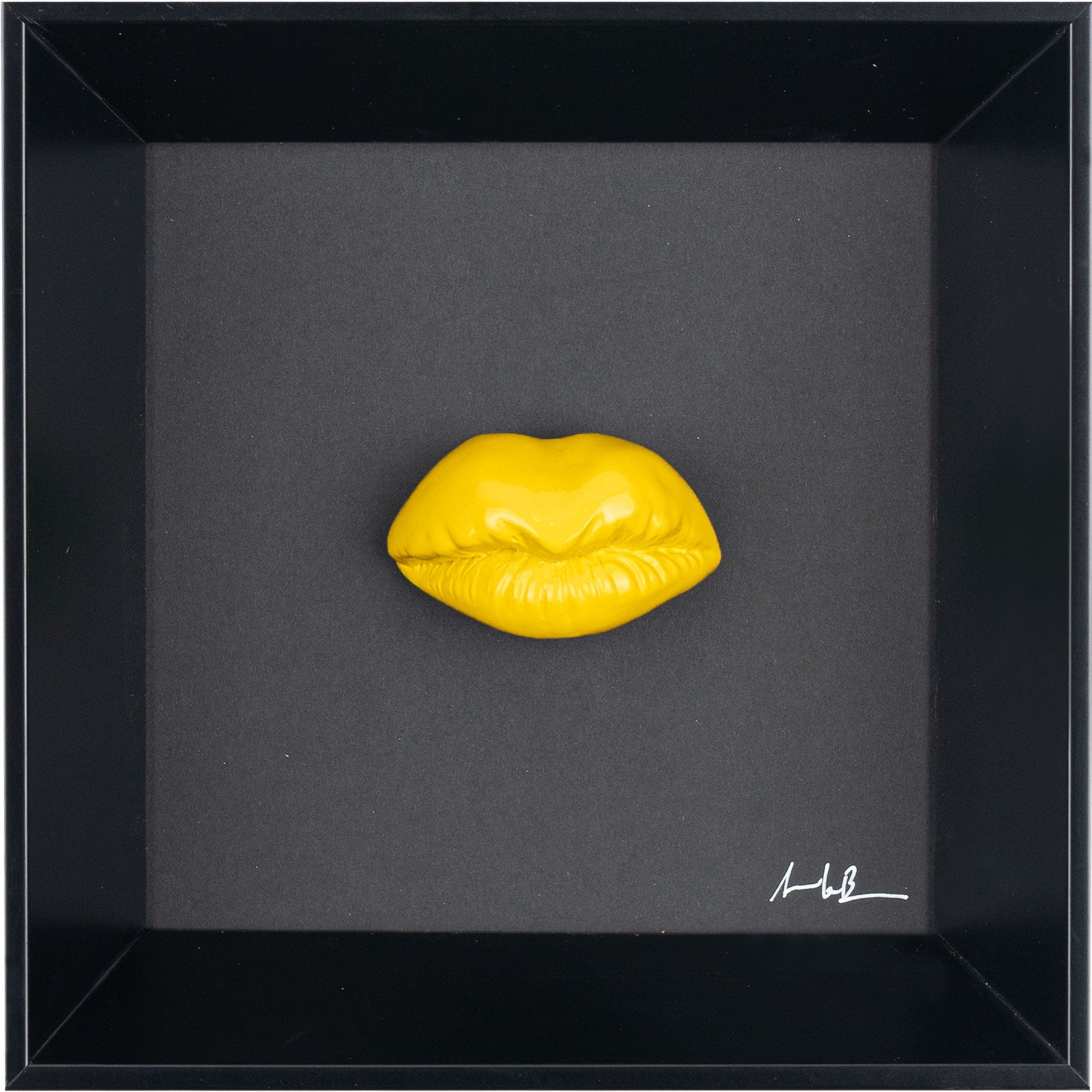 ‘O muss - scultura in resina colorata lucida su quadro fondo bianco (vers. 19x19)