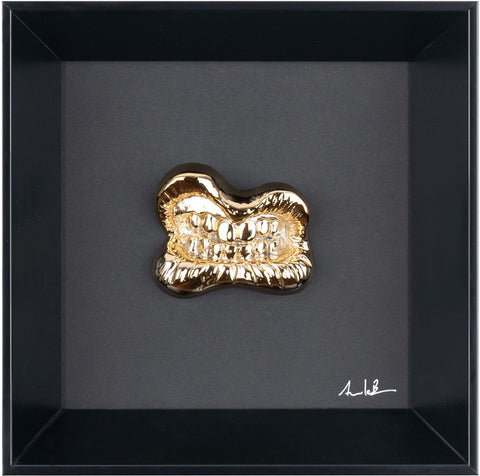 ‘E mazzate - scultura in resina oro cromato (vers. 19x19)