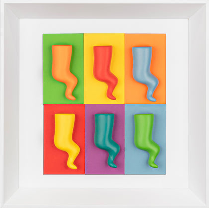 Corni - sculture in resina colorata su quadro fondo bianco con cornice artigianale italiana 30x30