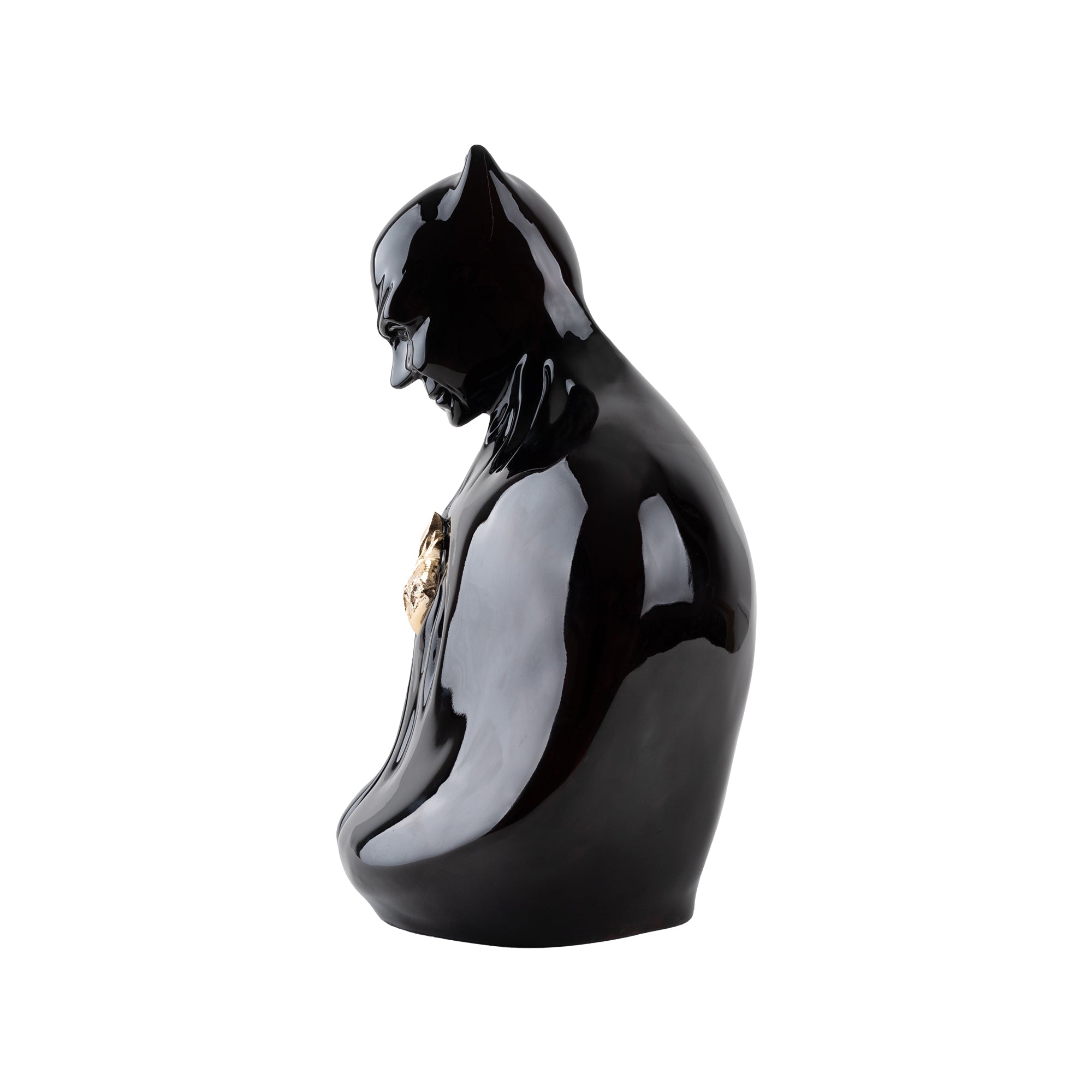 Man in black - scultura in resina trasparente nero con cuore in resina cromata oro (vers.27x18)