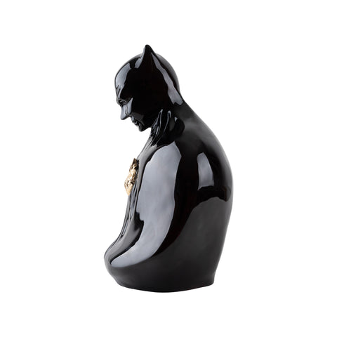 Man in black - scultura in resina trasparente nero con cuore in resina cromata oro (vers.27x18)