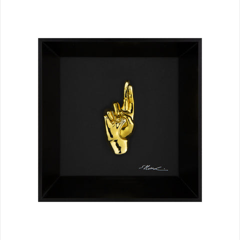 Buscìa - the language of the hands with sculpture in chromed resin on a black background frame and Italian handcrafted frame