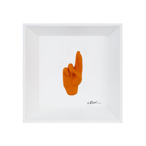 Buscìa - il linguaggio delle mani con scultura in resina su quadro fondo bianco e cornice artigianale italiana