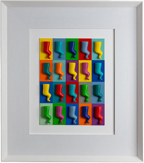 Corni - sculture colorate su quadro fondo bianco con cartoncino colorato e cornice artigianale italiana