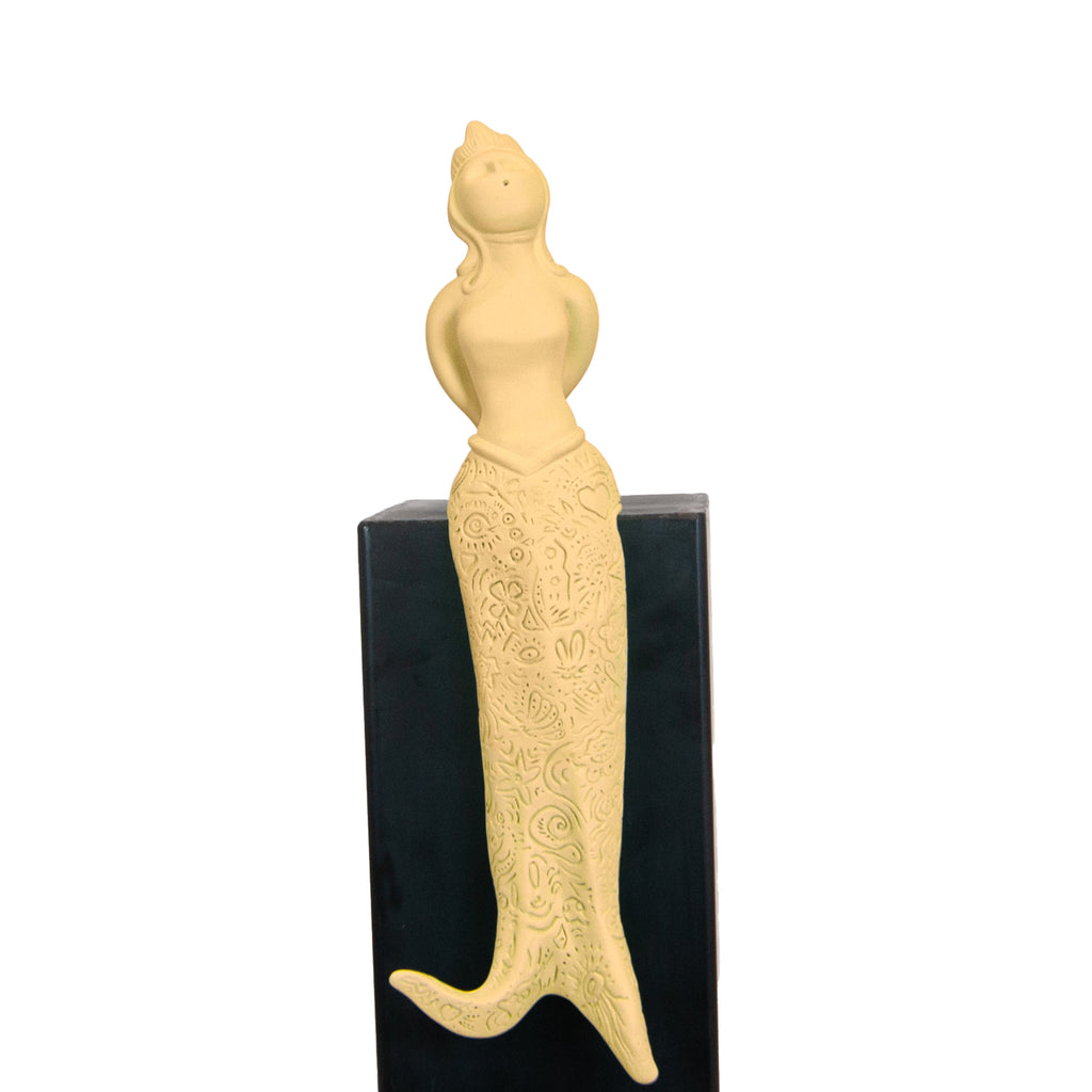Partenope è cchiù bell' 'e Venere - sculpture in resin on the siren protector of Naples
