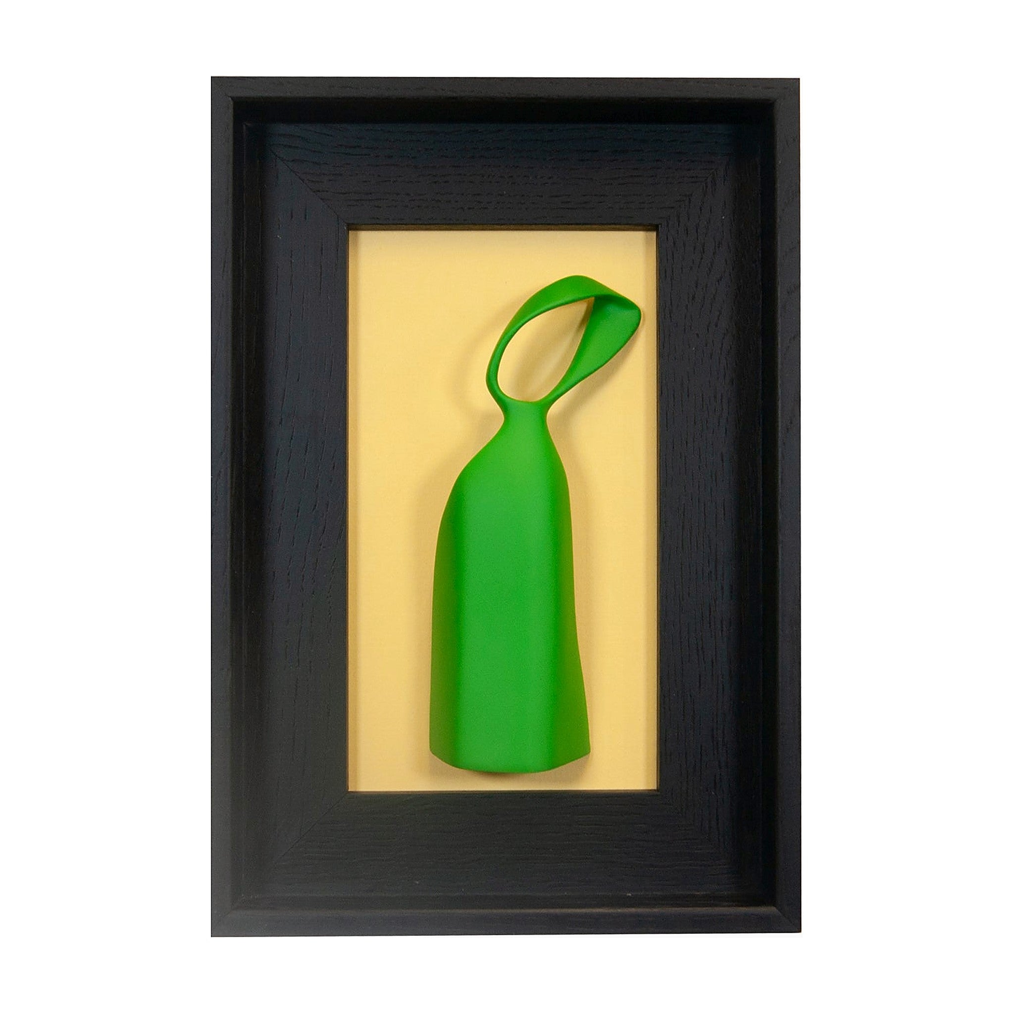Fides qua - scultura in resina colorata verde su quadro fondo nero