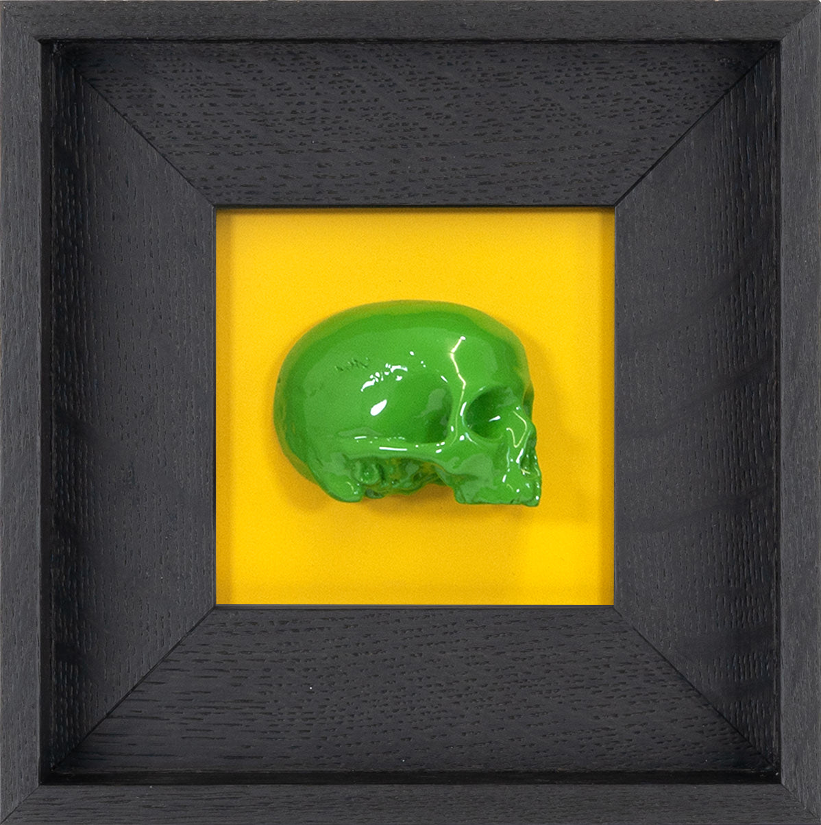 'E capuzzelle - Teschi in sculture di resina colorata, cornice artigianale italiana
