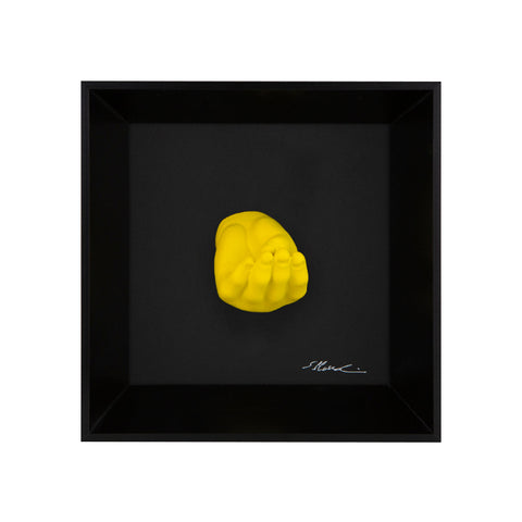 But what's wrong? - the language of hands with resin sculpture and black background painting with Italian handcrafted frame
