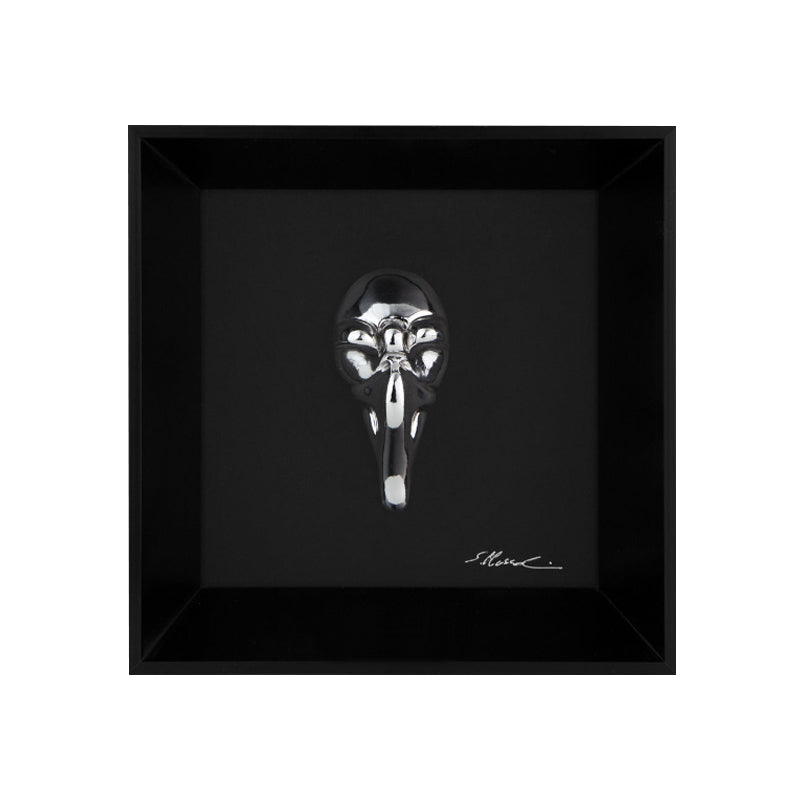Pullecenella - la maschera di Napoli con scultura in resina cromata su quadro fondo nero con cornice artigianale italiana