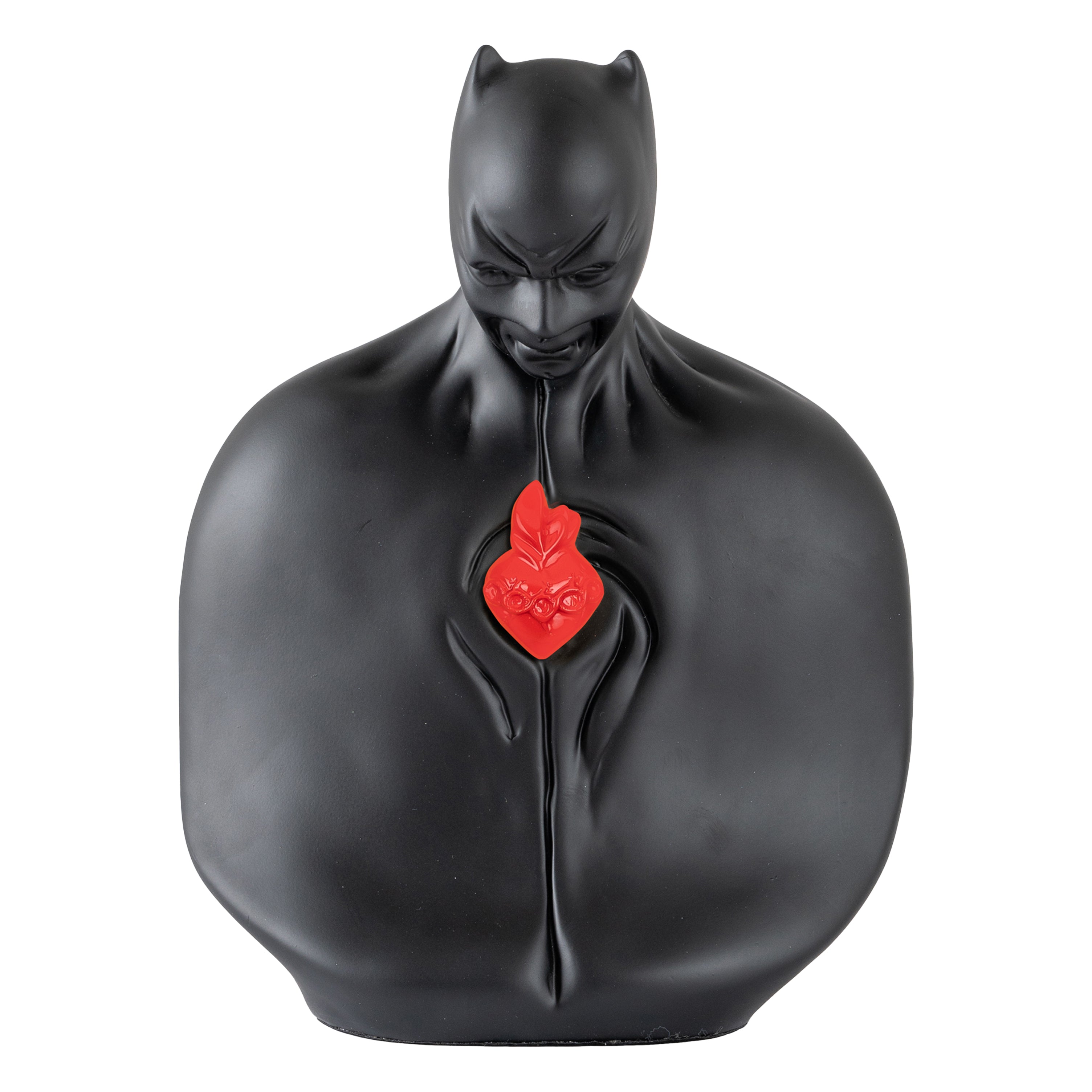 MAN IN BLACK - scultura in resina opaca nera con cuore in resina colorata rossa (vers.40x25 cm)