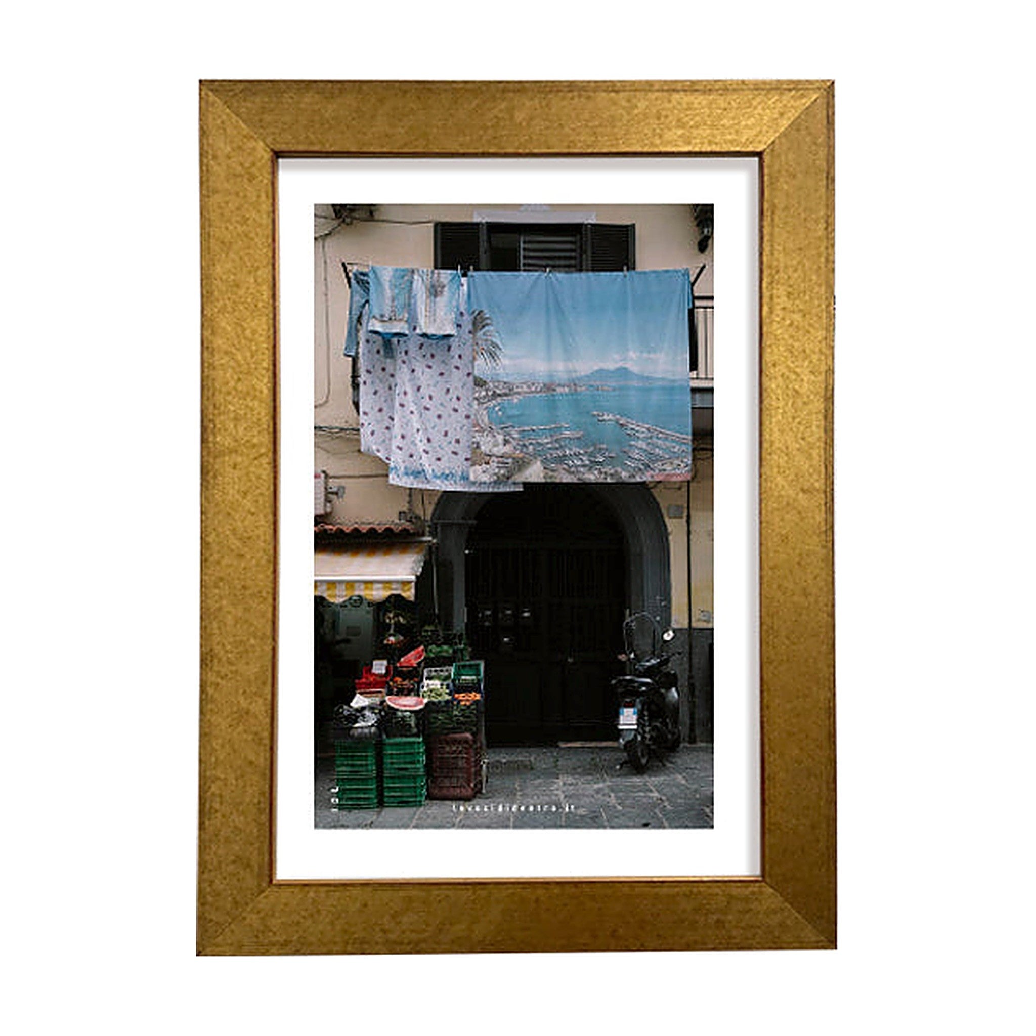 Panni spasi - stampa fotografica su Napoli con cornice artigianale italiana