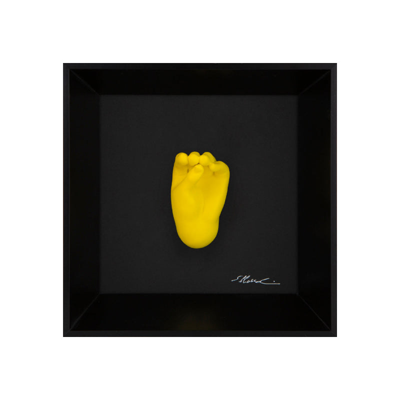 Speak, speak and then don't do anything - the language of the hands with resin sculpture on a black background painting with an Italian handcrafted frame
