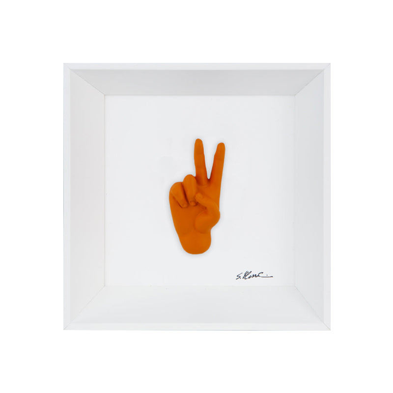 Prufessó, posso andare in bagno? - il linguaggio delle mani con scultura in resina colorata su quadro fondo bianco con cornice artigianale italiana