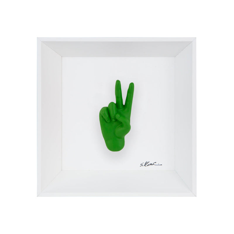 Prufessó, posso andare in bagno? - il linguaggio delle mani con scultura in resina colorata su quadro fondo bianco con cornice artigianale italiana