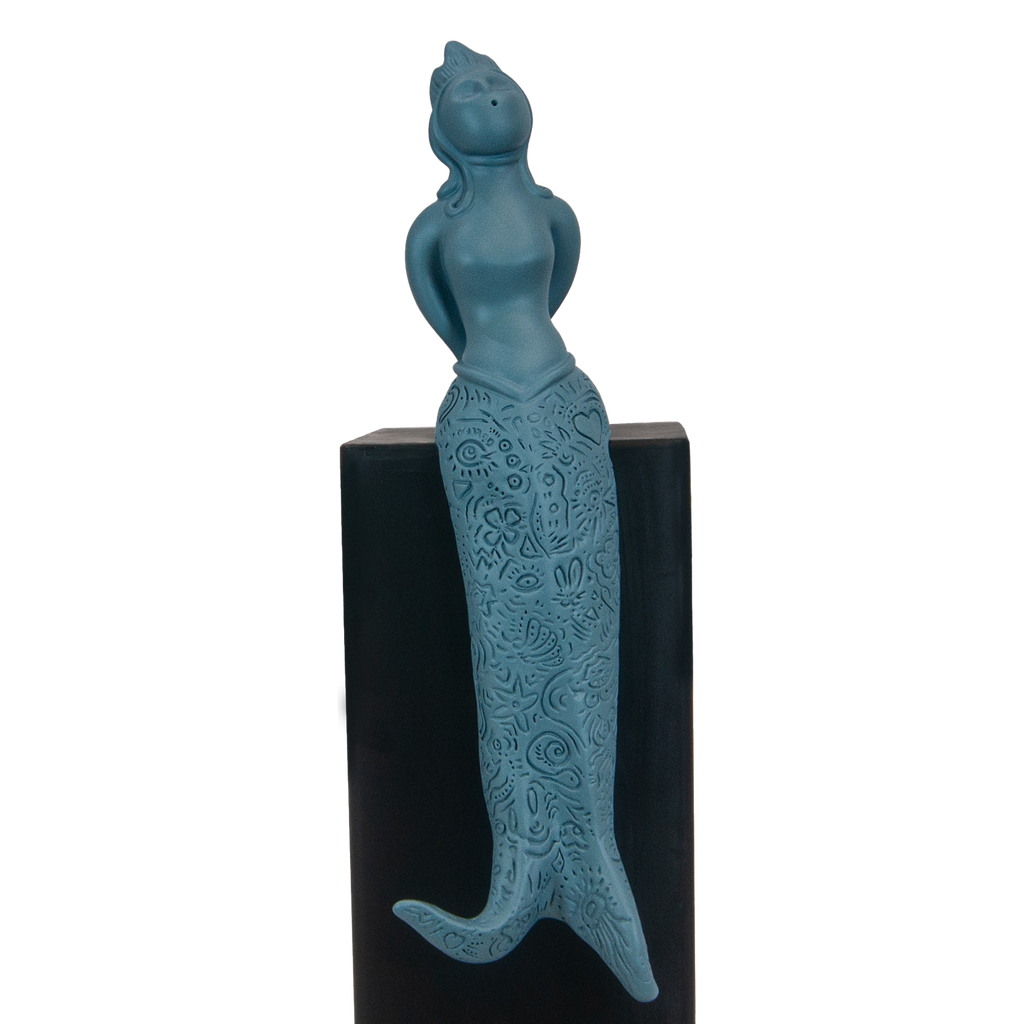 Partenope è cchiù bell' 'e Venere - sculpture in resin on the siren protector of Naples