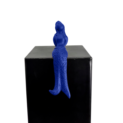 Regina Partenope - scultura in resina colorata blu della sirena Regina Partenope (vers. piccola)