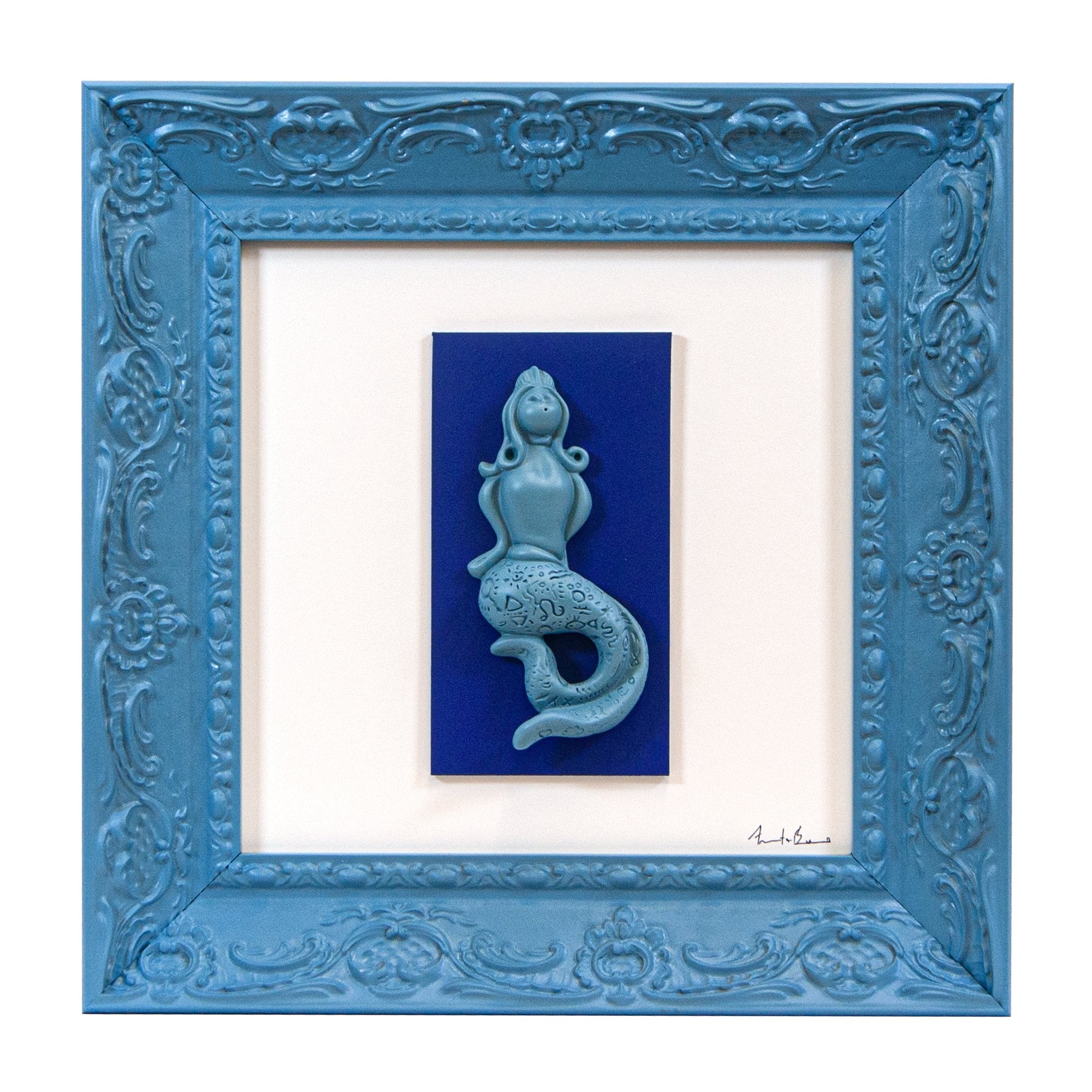 Regina Partenope - scultura in resina colorata azzurra della sirena Regina Partenope su cartoncino blu in cornice artigianale italiana
