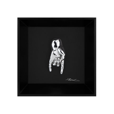 Tié tiè - the language of the hands with sculpture in chromed resin on a black background painting with an Italian handcrafted frame