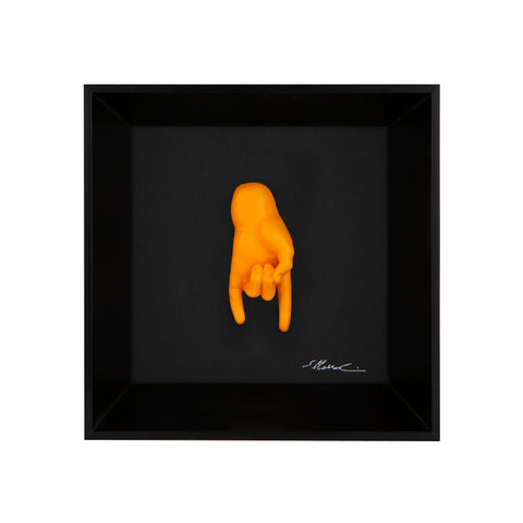 Tié tiè - the language of the hands with resin sculpture on a black background frame with an Italian handcrafted frame