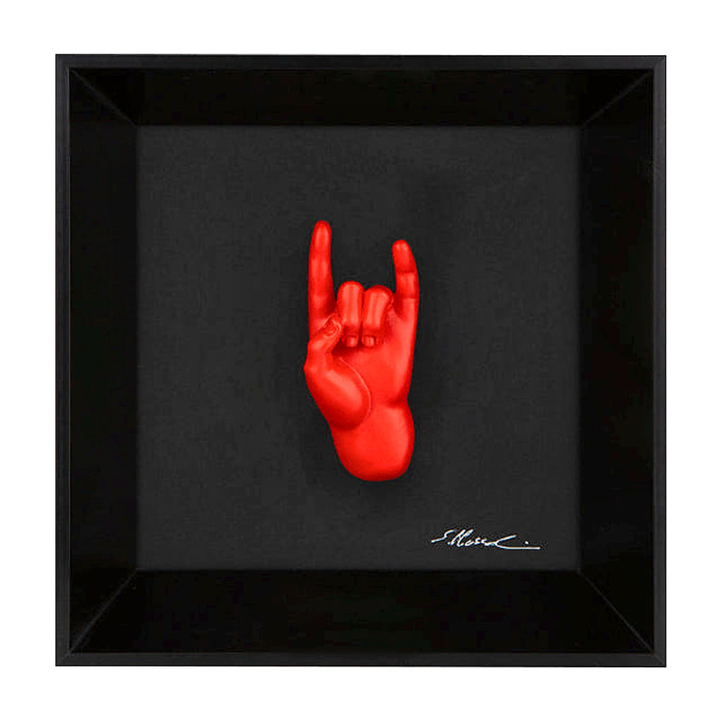 Tien 'e ccorn - the language of the hands with resin sculpture on a black background painting with an Italian handcrafted frame
