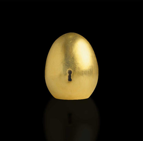 Egg of Virgil, the secrets of Naples - Sculpture in fire-glazed terracotta and iron key