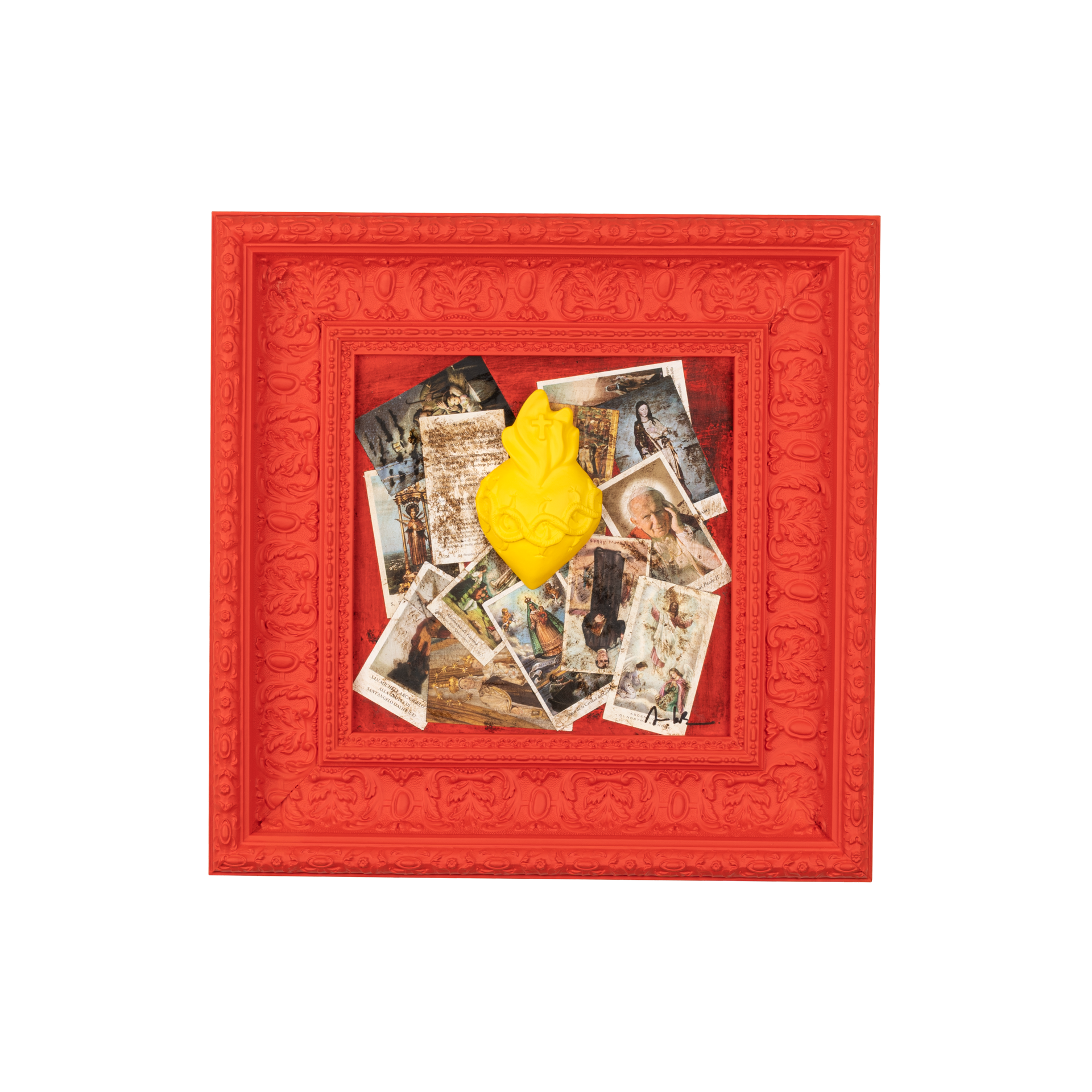 Devozione, edicola votiva - sculture in resina colorata con grafiche su quadro rosso (vers. 47x47)