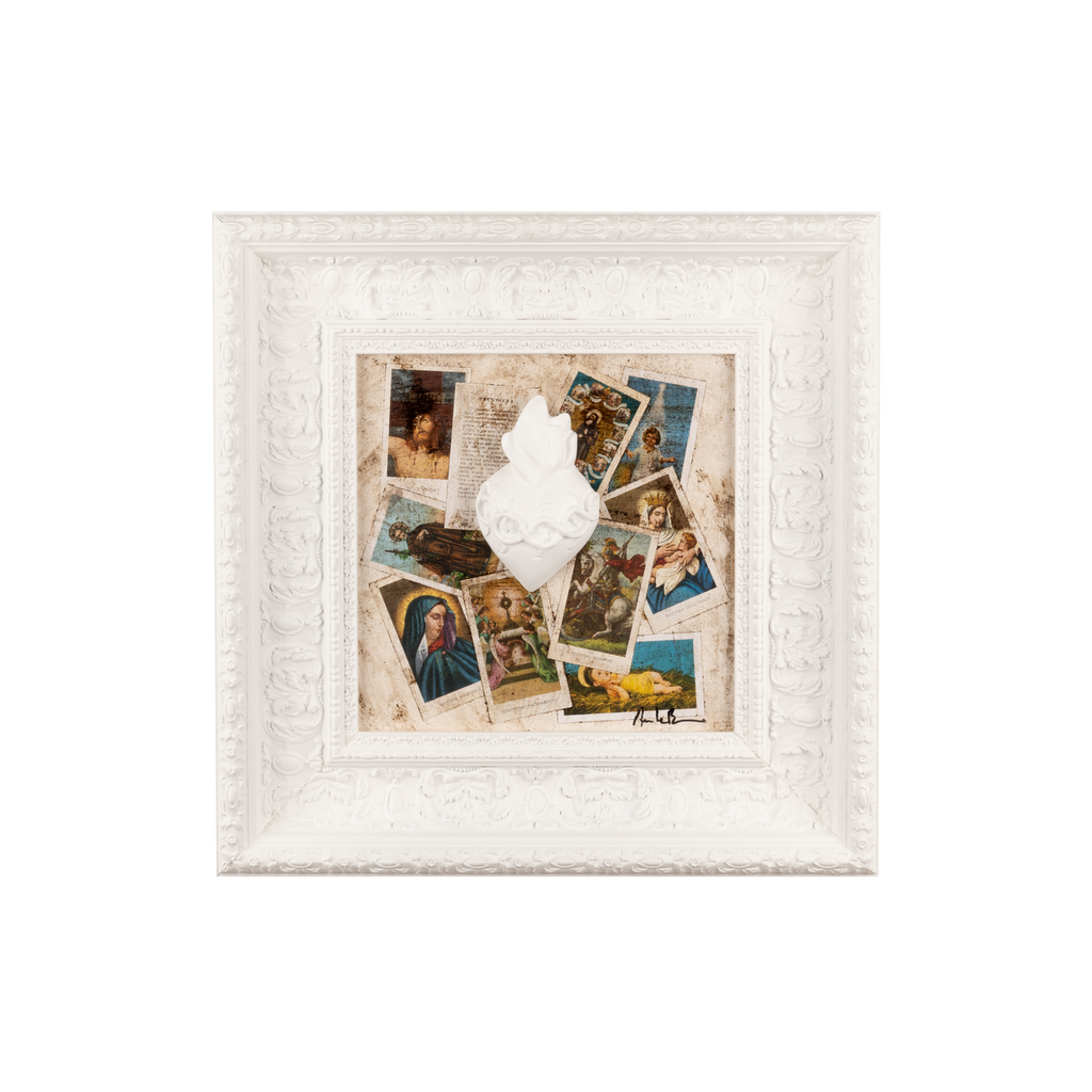 Devozione, edicola votiva - sculture in resina colorata con grafiche su quadro bianco (vers. 47x47)