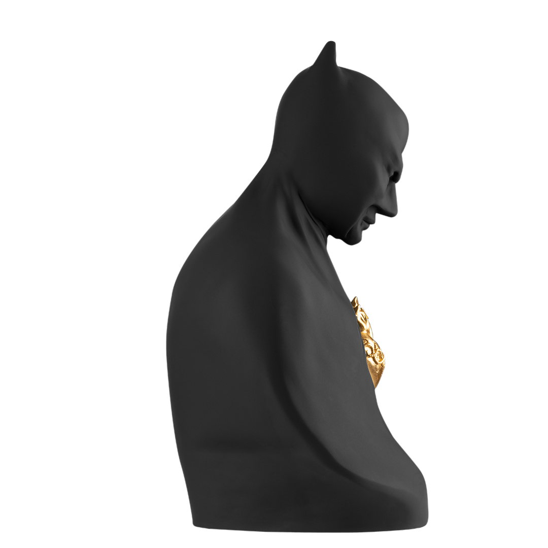 Man in black - scultura in resina opaca con il cuor sacro di Gesu (vers.80x50 cm)