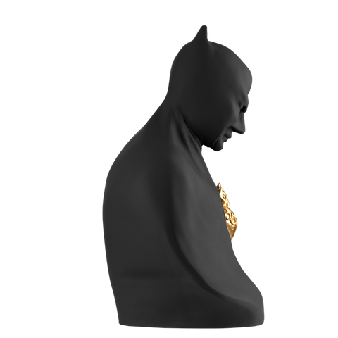 Man in black - scultura in resina opaca con il cuor sacro di Gesu