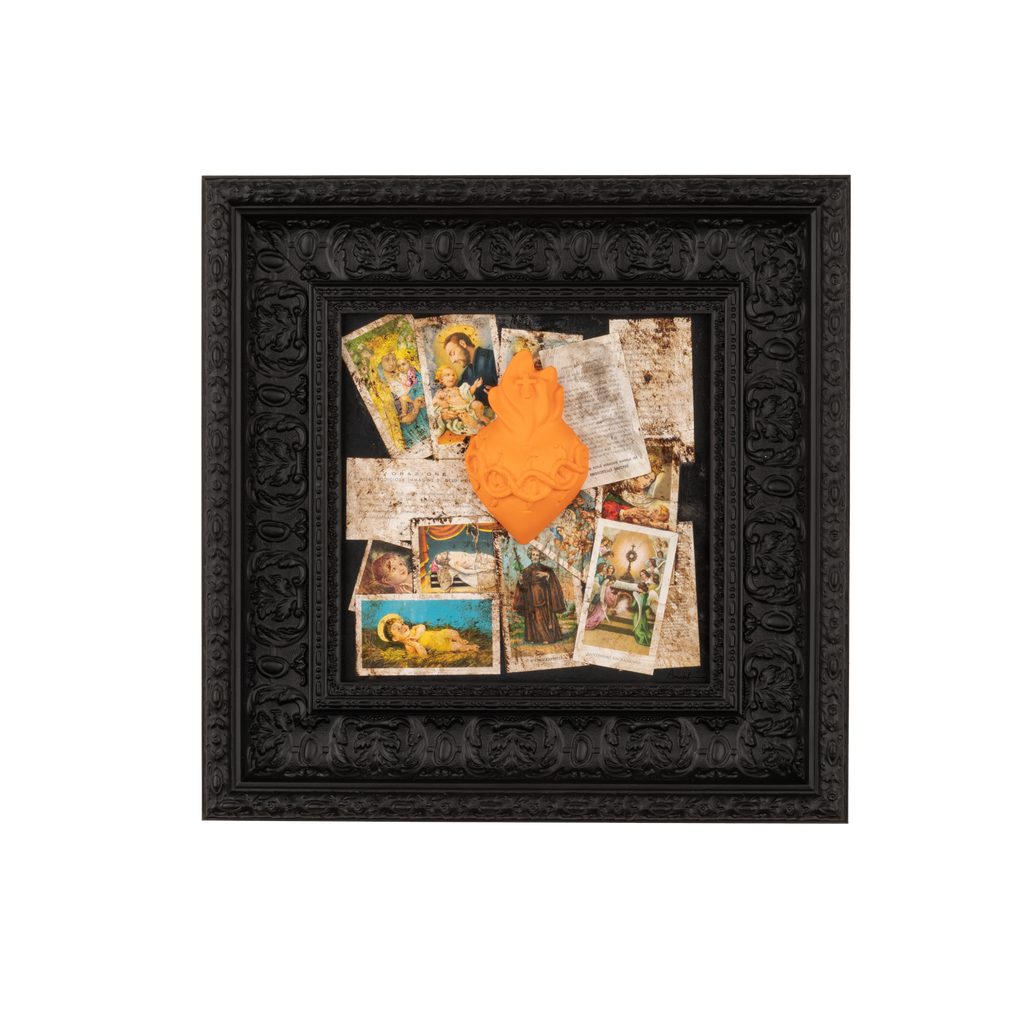 Devotion, votive aedicule - sculptures in colored resin with graphics on a black frame (47x47 vers.)