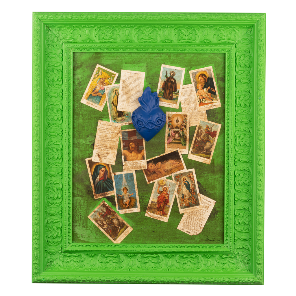 Devozione, edicola votiva - sculture in resina colorata con grafiche su quadro verde (vers. 59x69)