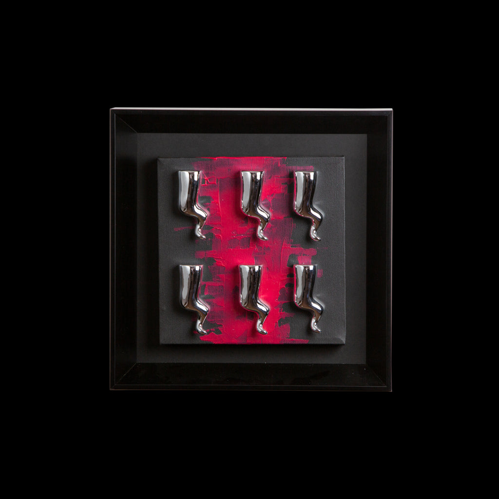 Corni - sculture in resina shiny su quadro fondo dark con cornice artigianale italiana 30x30